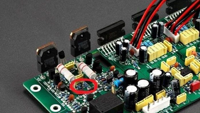 高精度电阻器为PCB电路设计减少误差源